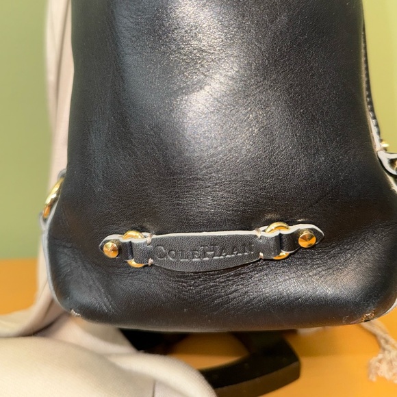 🌸Cole Haan pre-owned black large tote. LTB17 - Picture 6 of 10